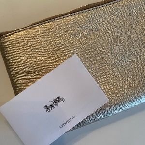 NWOT Metallic COACH wristlet